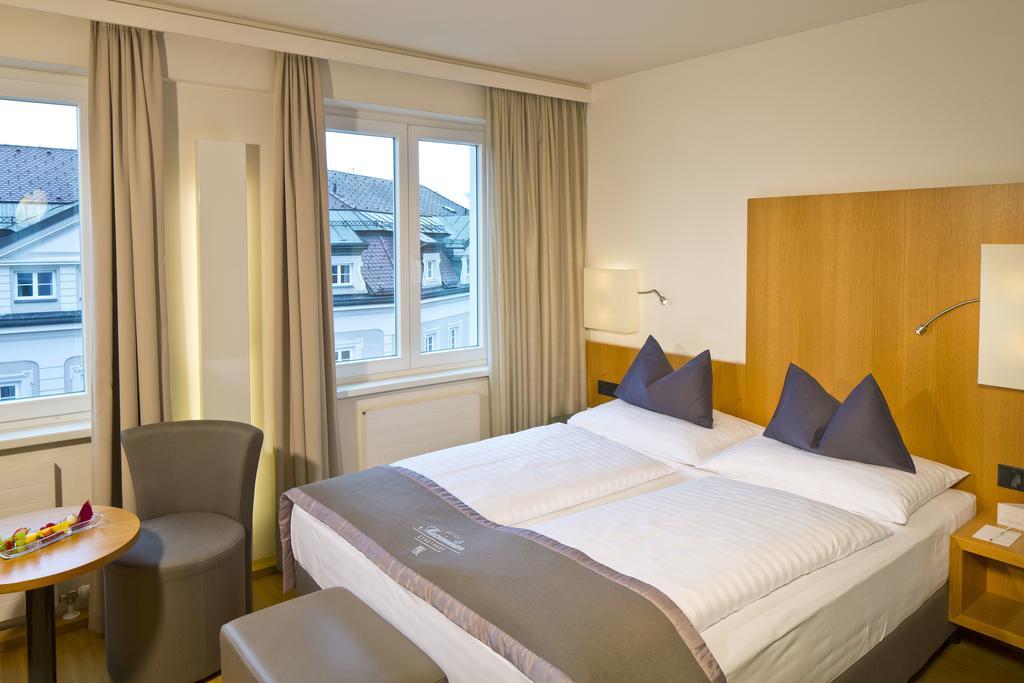 Hotel Maximilian - Stadthaus Penz Innsbruck Ngoại thất bức ảnh