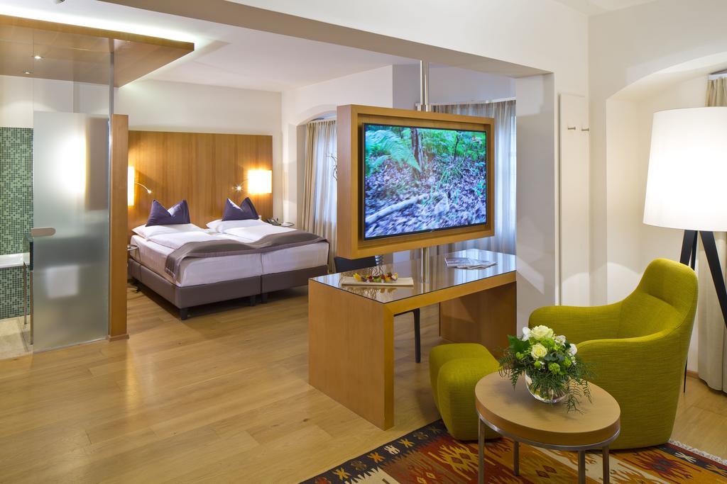 Hotel Maximilian - Stadthaus Penz Innsbruck Ngoại thất bức ảnh