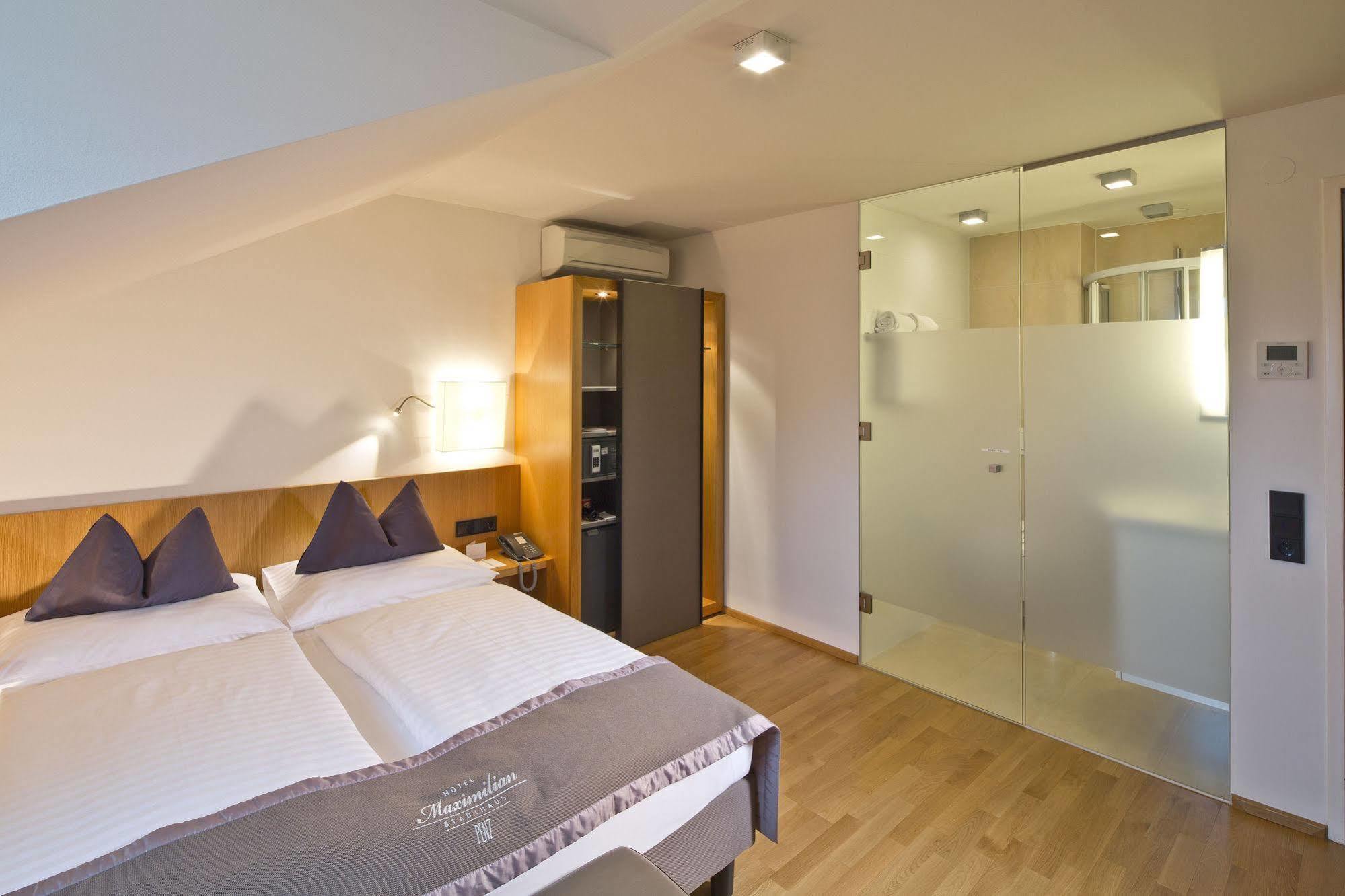 Hotel Maximilian - Stadthaus Penz Innsbruck Ngoại thất bức ảnh