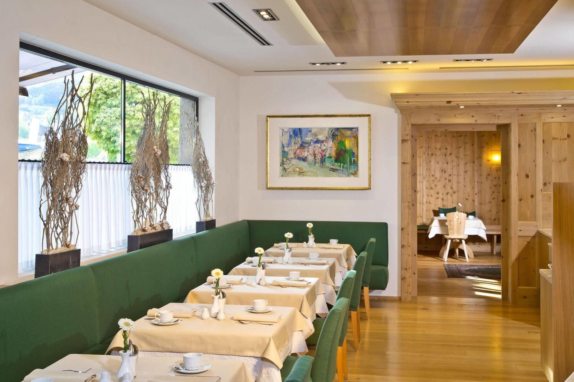 Hotel Maximilian - Stadthaus Penz Innsbruck Ngoại thất bức ảnh